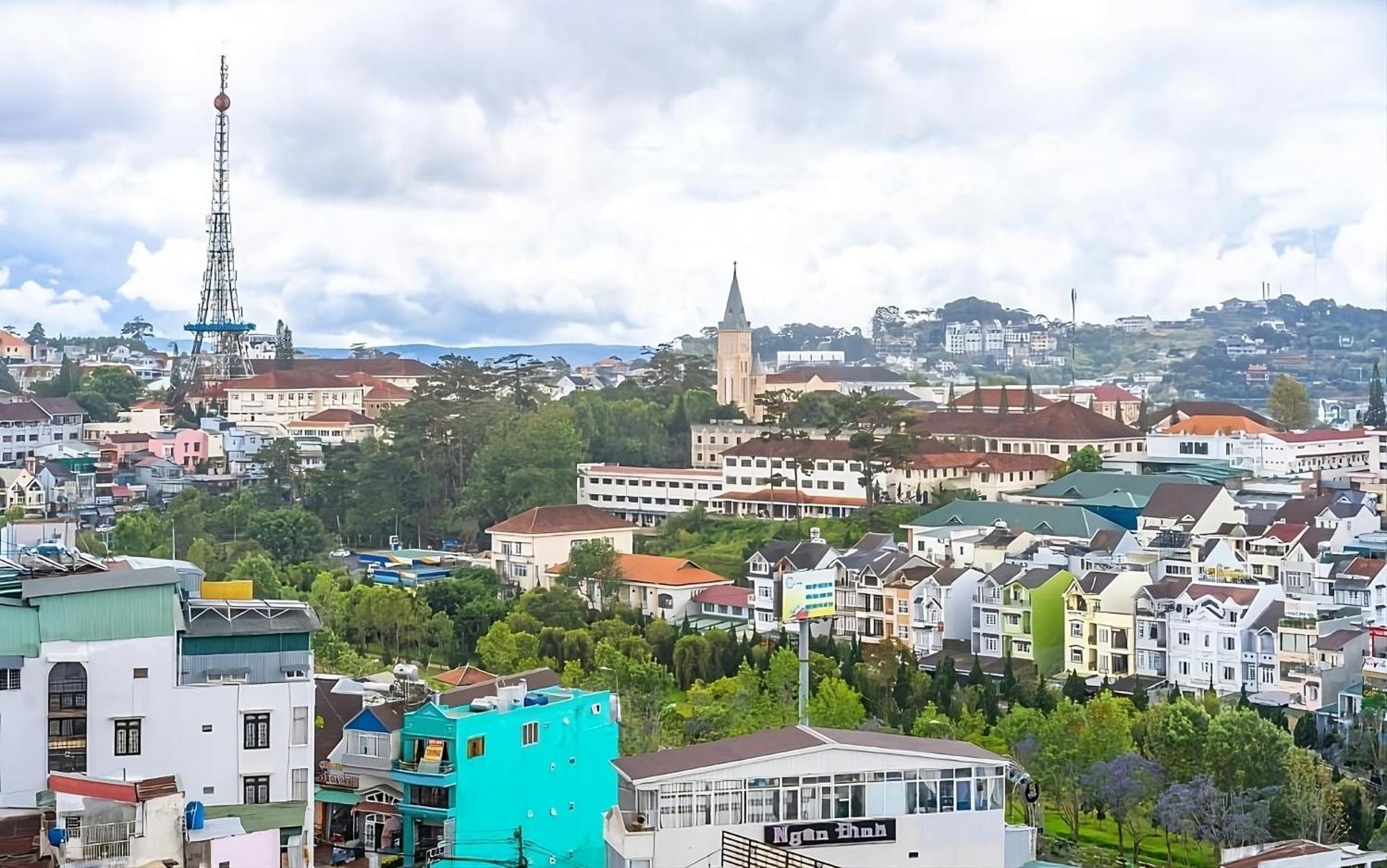 Sky Hotel - DaLat Exteriér fotografie